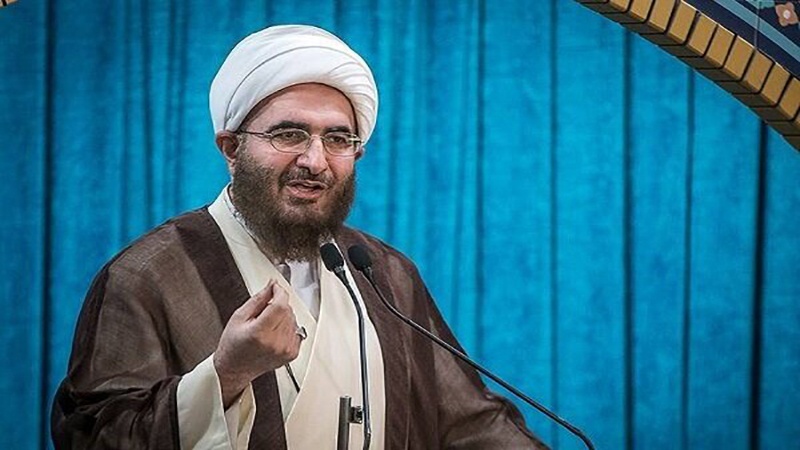خطیب نماز جمعه تهران:  آمریکا و صهیونیست‌ها عاملان هتک حرمت قرآن هستند