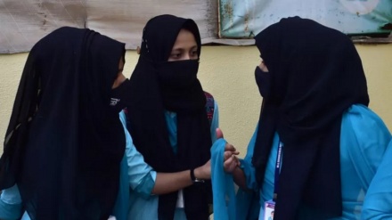 जबरन हिजाब पहनाने का स्कूल पर आरोप जांच में बेबुनियाद पाया गया तो मामले में कूदे मुख्य मंत्री कहा मामले की अब उच्च स्तरीय जांच कराई जाएगी