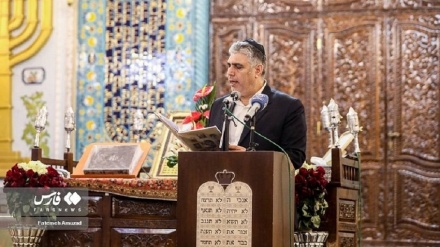 (FOTO) Iran, comunità ebraica commemora Imam Khomeini