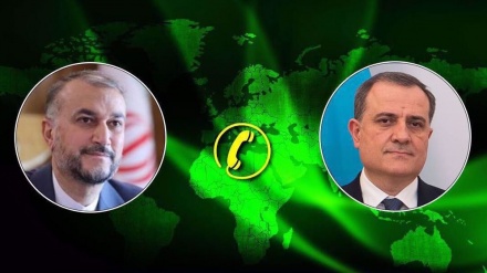 Ministri Esteri Abdollahian e Bayramovtra: l'Iran e l'Azerbaigian possono risolvere problemi