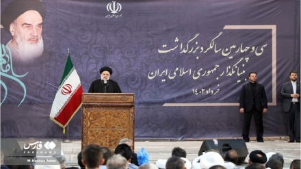 (FOTO) L'anniversario della scomparsa dell'Imam Khomeini - 1