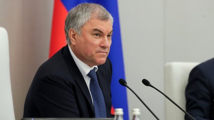 Duma, Volodin duro con Zelensky: 'si arrenderà oppure suo paese cesserà di esistere'