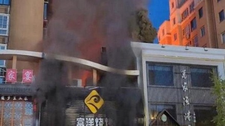 中国の焼肉店で爆発、数十人死亡