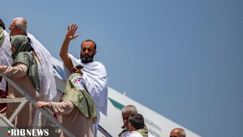 (FOTO) Hajj, pellegrini di Hamadan partono per la Mecca