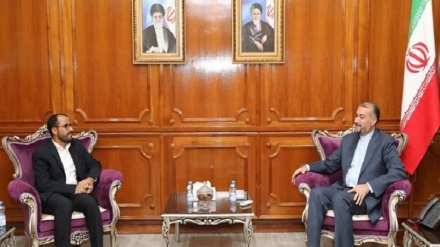 مسقط کښې له امیر عبداللهیان سره د محمد عبدالسلام کتنه