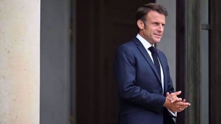 Macron lascia summit Ue per rivolta in Francia. Premier non esclude stato d'emergenza 