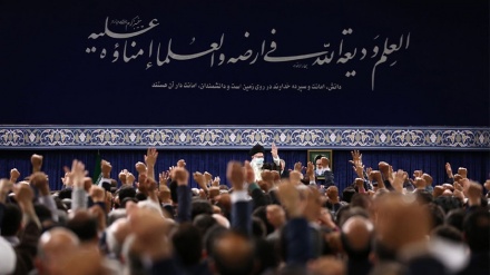رهبر معظم انقلاب اسلامی : صنعت هسته‌ای از لحاظ پیشرفت کشور  دارای اهمیت است 