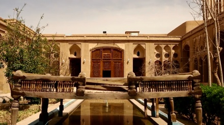 Khaneha-ye Lariha, Rumah Besar Peninggalan Dinasti Qajar 
