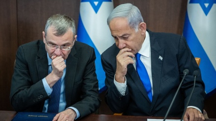 Ministrat e Netanyahut kundërshtojnë pezullimin e planit të diskutueshëm të reformës në drejtësi