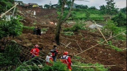 四川乐山金口河发生高位山体垮塌造成19人遇难