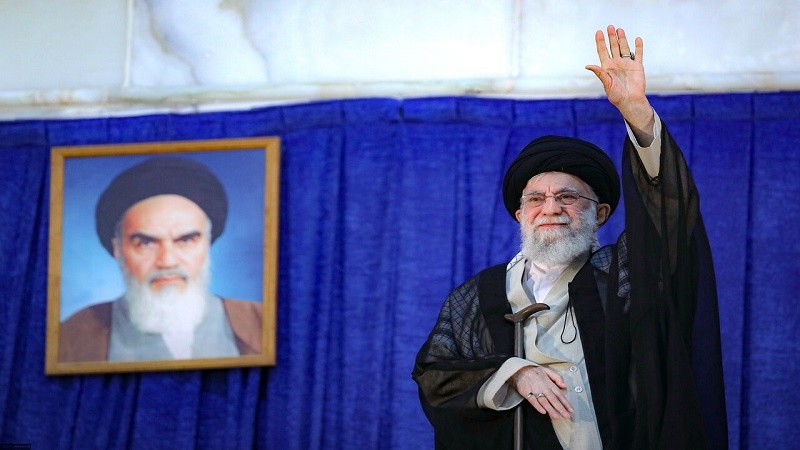 آغاز سخنرانی رهبر معظم انقلاب در مراسم سالگرد ارتحال امام خمینی(ره)