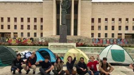 Caro affitti in Italia, campagna di studenti per il diritto alla casa