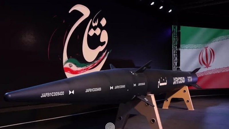 Le CGRI dévoile son premier missile hypersonique