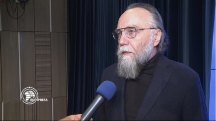 Выдающийся российский теоретик: Имам Хомейни (Да прибудет с ним милость Аллаха!) повелевал сердцами 