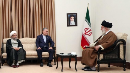 Ayetullah Hamenei: İran ve Türkmenistan iki akraba ve bir çok kültürel ortaklıklara sahip ülkelerdir