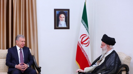 Uzbəkistan prezdenti de İslami inğilabi yolə rəhbəri vindımonış dəvoni