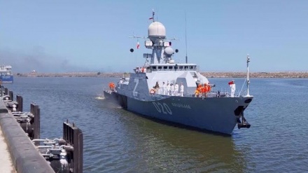 Russian naval vessel docks at Iran’s Anzali Port as part of military pact