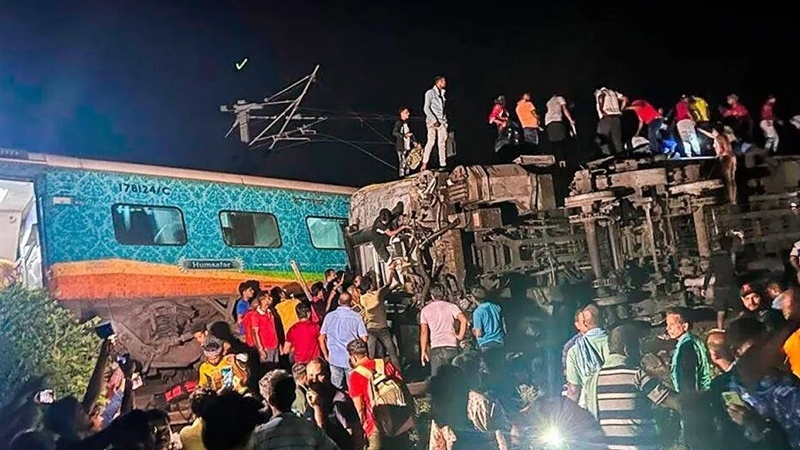 Kecelakaan Kereta Api di India Tewaskan 207 Orang