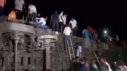 At least 288 dead, 850 injured in train crash in eastern India