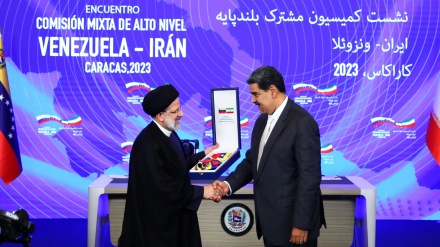 Iran dan Venezuela Makin Mesra, Ini Buktinya (2)