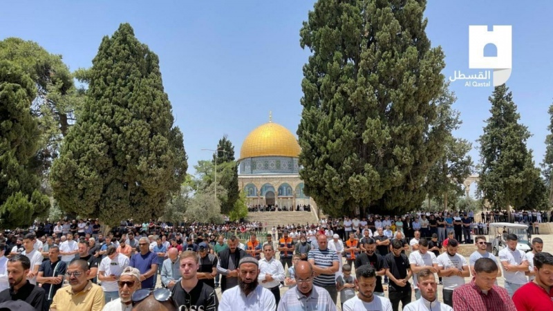  اقامه نماز جمعه مسجدالاقصی با حضور گسترده فلسطینیان