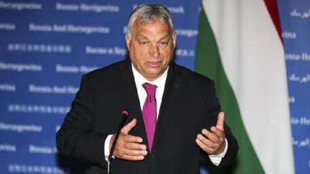 Migranti: Orban, l'Ue vuole costruire 10mila ghetti in Ungheria