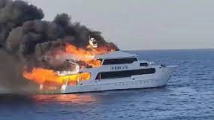 Egitto, nave da sub prende fuoco: 3 dispersi