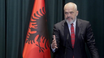 “Kërcënimi serb nuk ekziston”, Rama: Kosova po tkurret në sytë e atyre që e bënë shtet