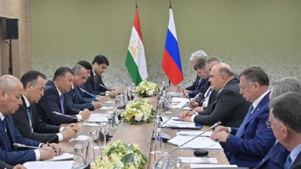 نخست وزیر تاجیکستان با همتای روس خود دیدار کرد
