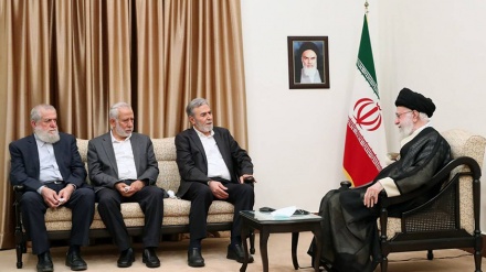 イラン最高指導者「シオニスト政権は消極姿勢に」