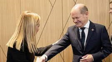 Meloni e Scholz in coro: 