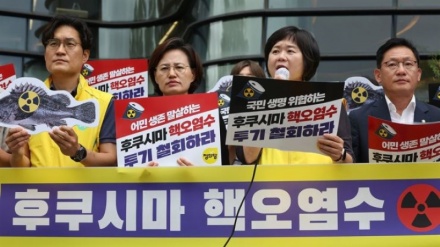 韓国野党代表が、福島の汚染水放出反対し日本大使館前でハンスト