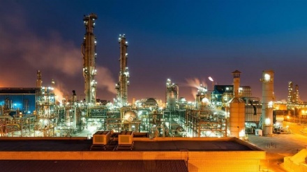 イラン石油相「わが国の石油・石油化学産業に総額290億ドルが投資」