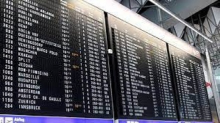 Usa, voli cancellati e ritardi: la coda infinita all’aeroporto di Los Angeles