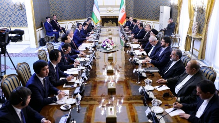 Delegasi Tingkat Tinggi Iran dan Uzbekistan Gelar Pertemuan