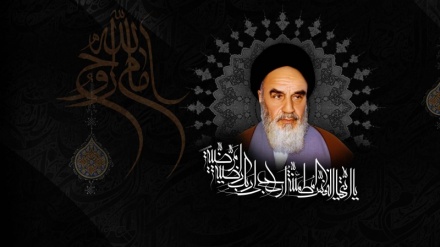 Iran Memperingati Haul Imam Khomeini ra