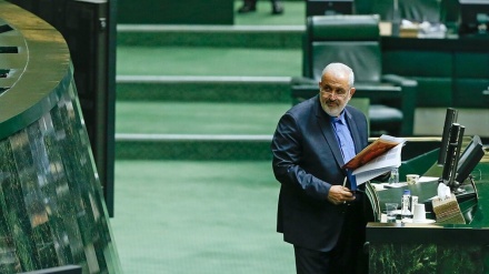 イラン国会が、新商鉱工業相に信任票