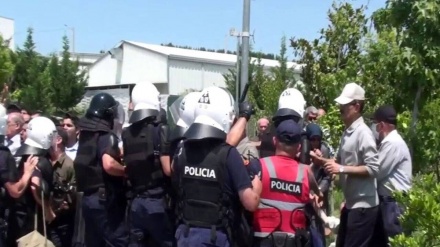 زخمی شدن ۱۵ مامور پلیس آلبانی در درگیری با گروهک منافقین