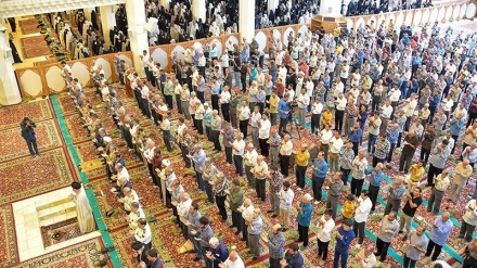 (FOTO) Preghiere collettive dell'Eid al-Adha in Iran - 4