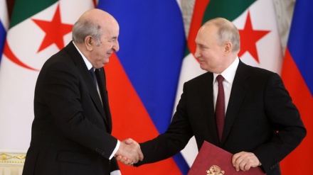  تاکید پوتین بر کنار گذاشتن دلار و یورو در مبادلات تجاری در دیدار با رئیس‌جمهور الجزایر 