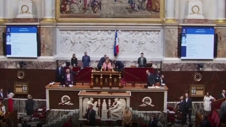 French MPs block vote, end pension age hike protests