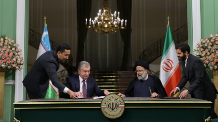 イラン・ウズベク間での１０の協力文書及び共同声明が調印