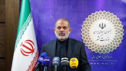イラン内務相、「敵は常に我が国の不安扇動目論む」