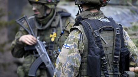 スウェーデン、武力攻撃受ける可能性「排除できず」 