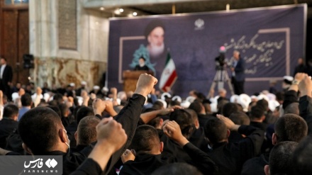 (FOTO) L'anniversario della scomparsa dell'Imam Khomeini - 2