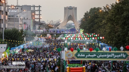 World's largest Ghadir celebration: Iranians mark Eid in '10-km party'