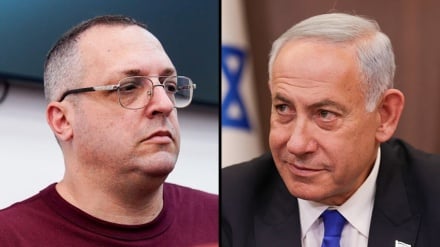 בכיר לשעבר ב