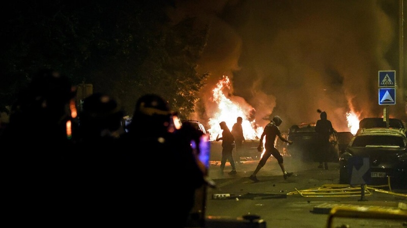 Kerusuhan Berlanjut, Prancis Kerahkan Pasukan Keamanan Tambahan 