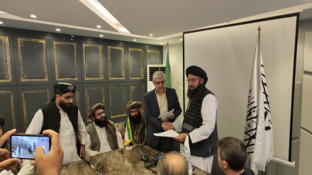 له ایران هېواد سره د ریلي همکاریو د پراختیا تفاهم لیک لاسلیک شو