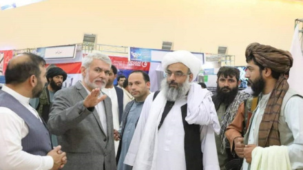 د هرات والي په دې ولایت کې د ایران د سوداګریزو فرصتونو له نندارتون څخه لیدنه وکړه